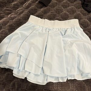 Lululemon tennis skirt in great condition